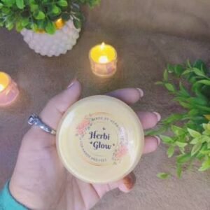HerbiGlow – Hand & Feet Whitening Cream
